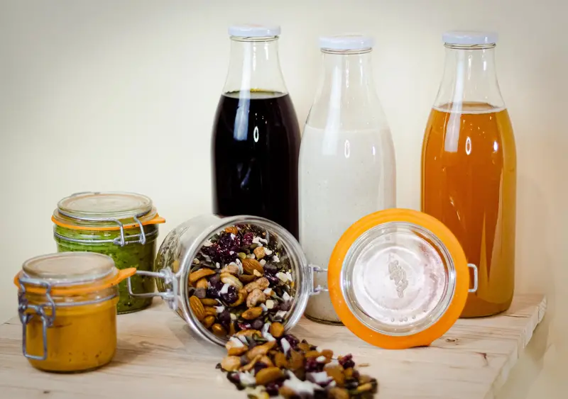 1-Liter French-Style Glass Milk Bottle For Beverages 1