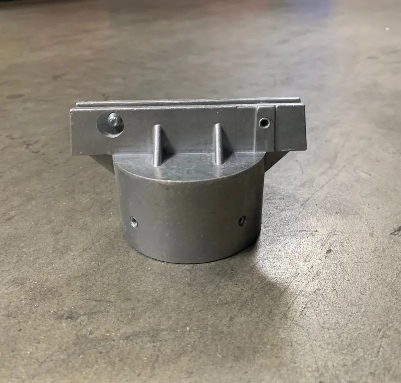 3-Inch Round Flat-Blade Snap-On Post Cap 1