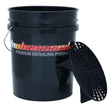 5-Gallon Black Heavy-Duty Bucket With Grit Guard Insert 1