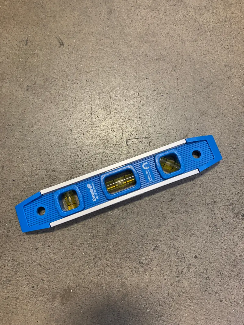 9-Inch Magnetic Torpedo Level 1