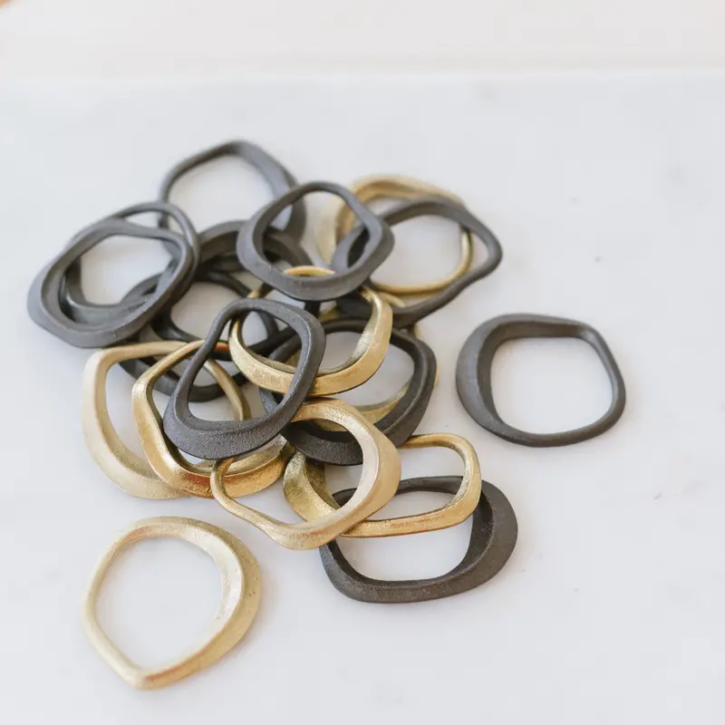 Brass Flow-Design Napkin Rings (Set Of 4) 1