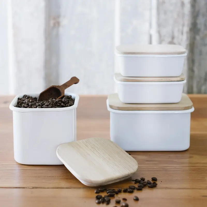 Enamel Food Storage Set With Natural Acacia Lids 1