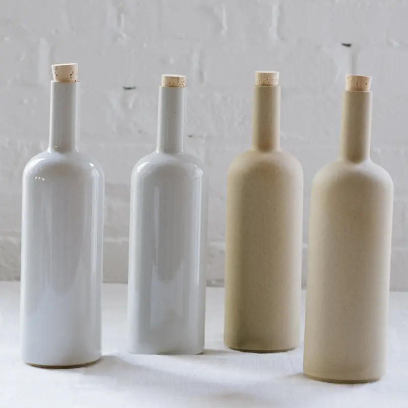 Glossy Porcelain Beverage Bottle 1