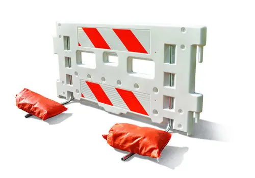 Heavy-Duty Pedestrian Barricades 1