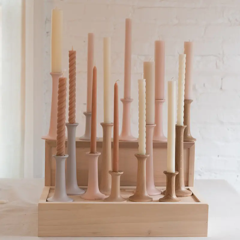 Minimalist Ceramic Candle Holder – Modern Table Accent 1