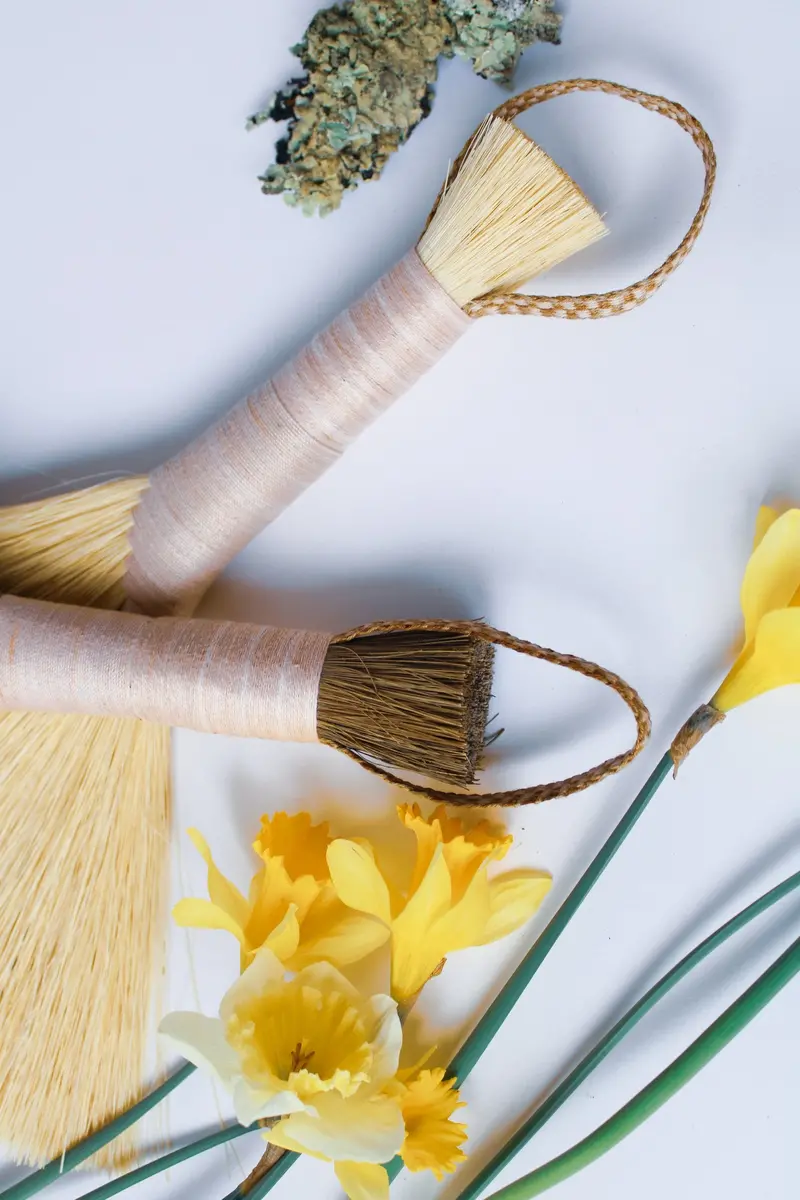 Natural-Dye Checkered Tampico Bristle Brush 1