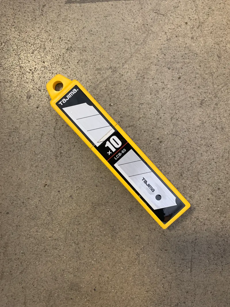 Tajima 1-Inch Replacement Utility Blade 1